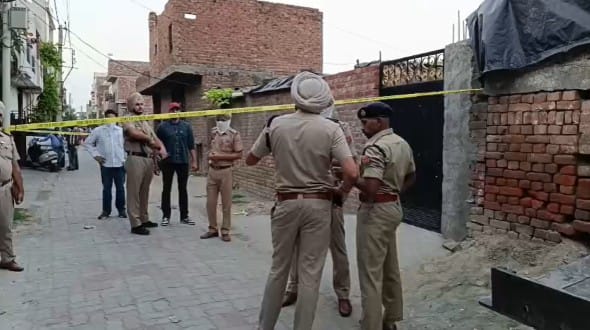 amritsar mother son dead bodies closed house police investigation