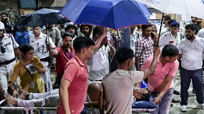 Kolkata Durga Puja Pandal Stampede: Several Dead, Many Injured as Rain and Crowds Worsen Situation