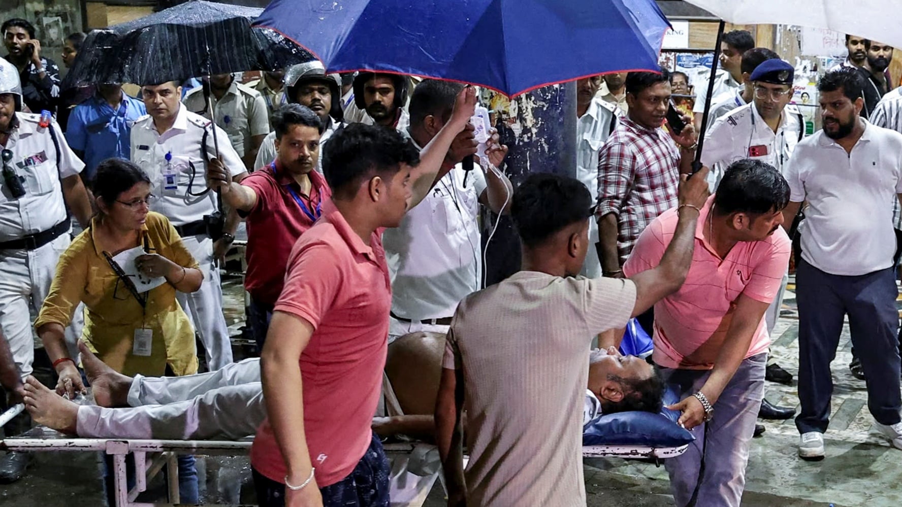 Kolkata stampede Chorbagan Durga Puja treasurer held over pandal collapsing announcement