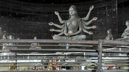 कोलकाता दुर्गा पूजा पंडाल भगदड़