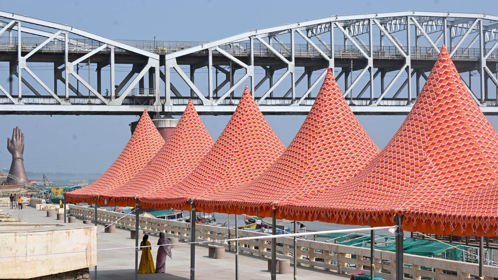 Air Show varanasi 79 temporary police stations three green corridors 4 traffic plans 10 blocks set up