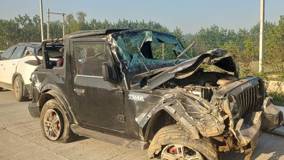 Thar overturns after crashing through divider on Delhi-Dehradun Expressway three friends killed in Saharanpur