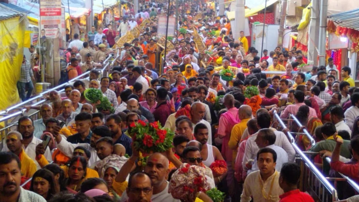 Maha Ashtami Devotees feel blessed after seeking blessings Goddess Vindhyavasini devotion resonate Devi Dham