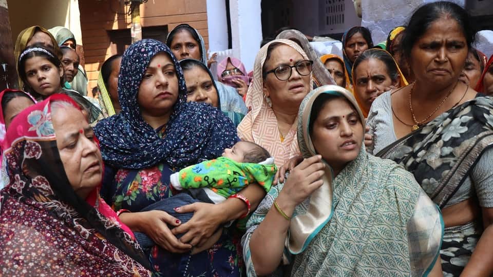 Agra Compounder Death Case, Family Demands FIR