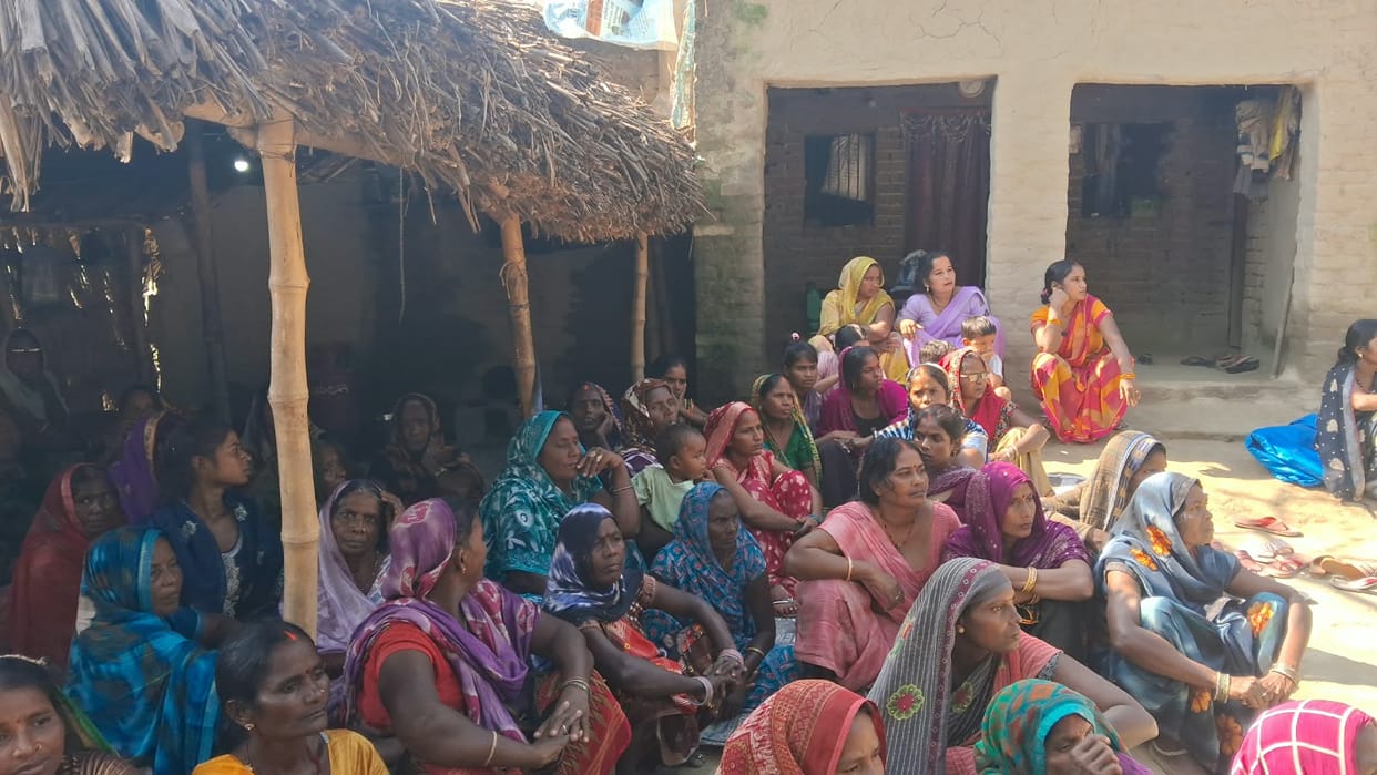 Ambedkar Nagar: Bodies of Dalit couple found in suspicious circumstances while visiting their fields, murder s