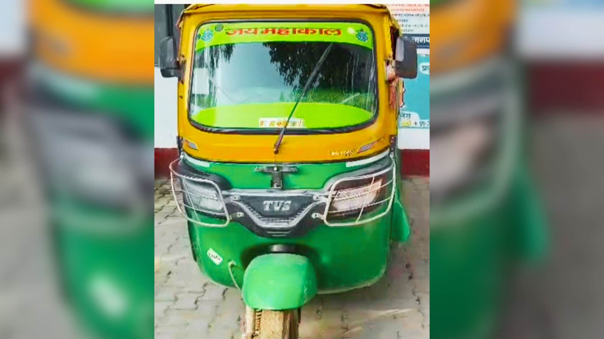 thieves injured encounter jewelry six lakh cash auto rickshaw thefts recovered six incidents solved