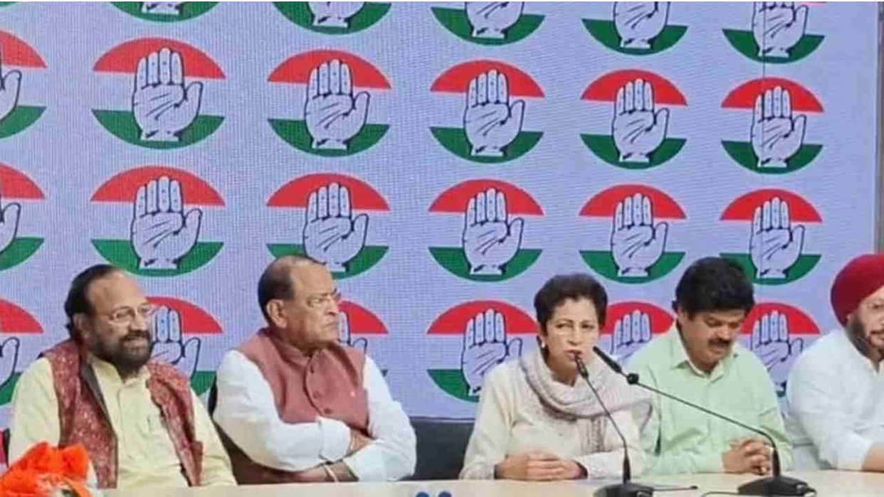 Jubin nautiyal father ram sharan nautiyal Rejoins Congress at AICC headquarters in delhi