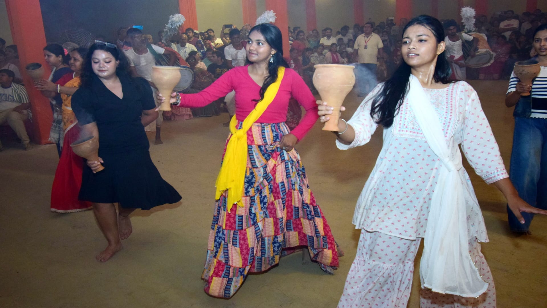 Crowds of devotees thronged pandals and temples on the auspicious occasion of Mahanavami during Navaratri