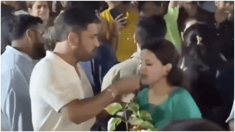 MS Dhoni Enjoys Navratri Carnival with Sakshi, Anant Ambani and Radhika Merchant in Jamnagar