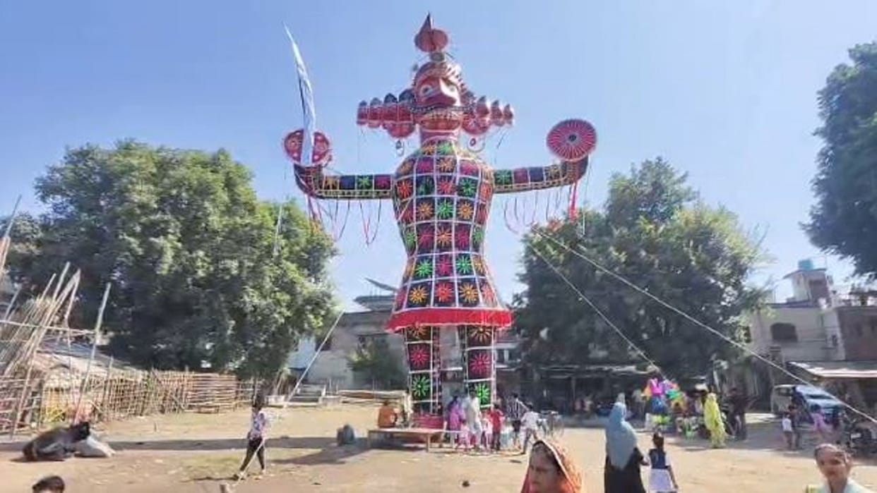 Barkat Ali builds a 65-foot-tall effigy of Ravana for the Ramlila in Lakhimpur kheri