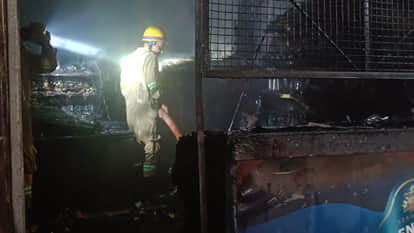 Kanpur: Fire breaks out at a liquor shop in Ratanpur; brought under control by fire personnel