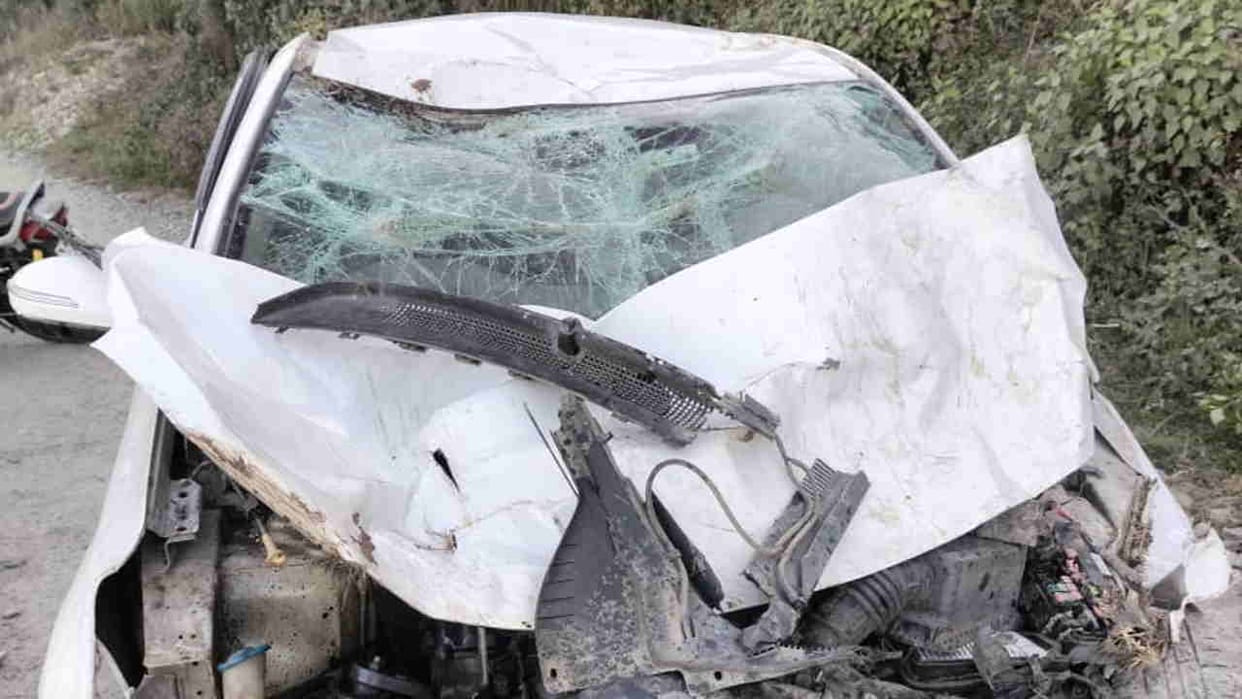 Chakrata accident car falls off road in purodi two youths injured one in critical condition