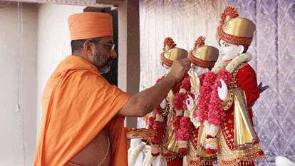 अक्षरधाम मंदिर में ‘विश्व शांति महायज्ञ’