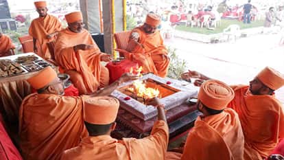 ‘Vishva Shanti Mahayajna’ organized at Akshardham Temple in Delhi On Vijayadasham