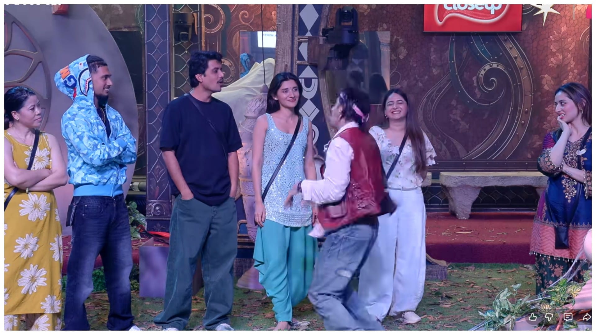 Why Asif Khan fight with Qazi Touqeer Arishfa Khan controversy with love Gill watch bigg Boss 20 New promo
