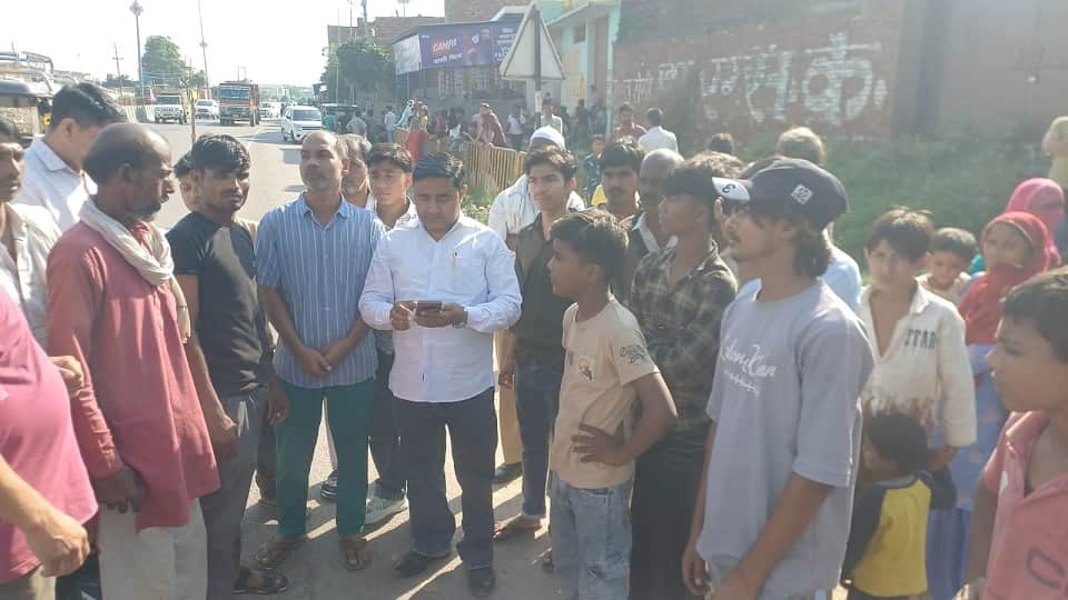 UP: Two sisters run over by a truck in Baghpat, die on the spot