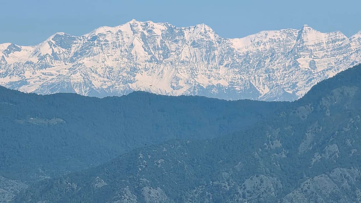 Mussoorie Weather bright sunshine and snow covered himalayan peaks attract tourists Queen of Hills Uttarakhand