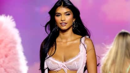 who is malyali model ravleen varghese appeared in ramp walk in victoria secret