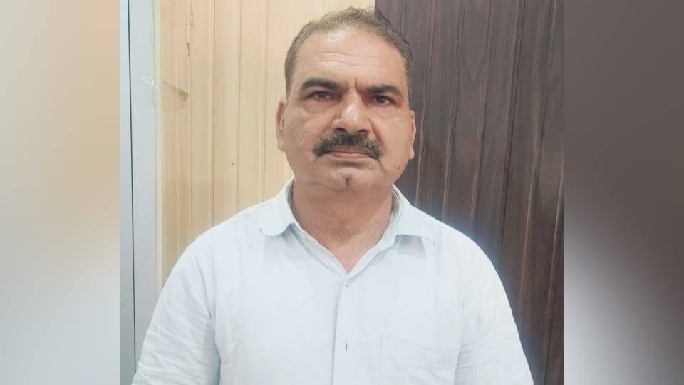 Saharanpur: Revenue inspector arrested while accepting Rs 15,000; had demanded the bribe