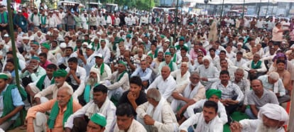 Bijnor Kisan Mahapanchayat: Rakesh Tikait Arrives, Farmers Raise Sugarcane Price and Pending Payment Issues