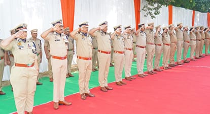 Kanpur Police Commemoration Day 2026 ADG pays humble tribute to the immortal martyrs