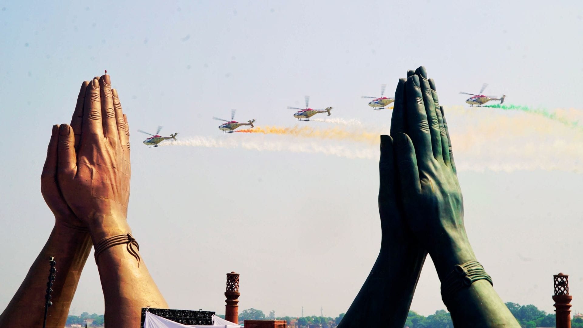 PM Modi Defence Minister Rajnath CM Yogi visit Air Show varanasi roads closed SPG up base Namo Ghat