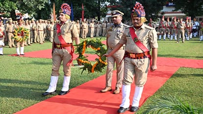 Tribute paid to martyred police personnel on Police Commemoration Day in Bareilly