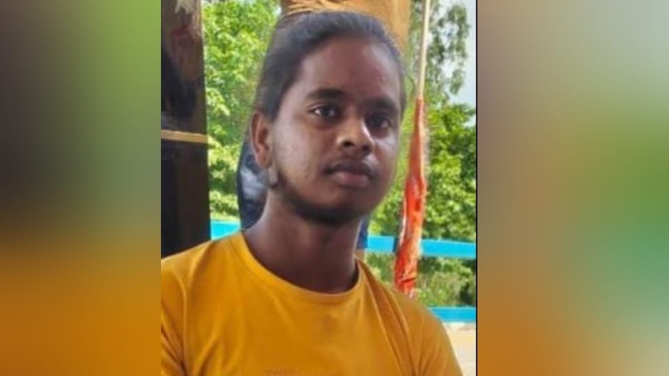 Saharanpur: 15-year-old boy found hanging in a temple room; he was constantly on his phone