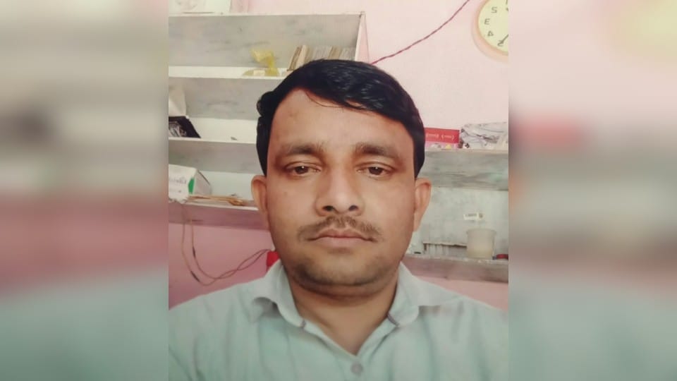Two killed in head on collision between two bikes in Etah