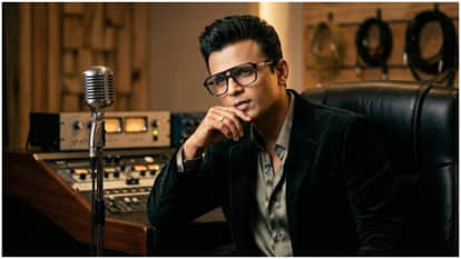 indian idol fame abhijeet sawant interview on social media pressure on musicians and singers