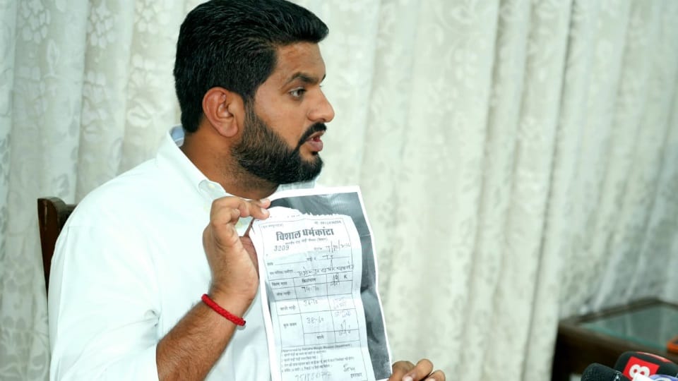 Congress MLA Jassi Petwar targeted the state government in Haryana over the issues faced by farmers.