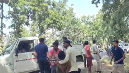 Passenger bus collided with tree, many killed, many injured; see photos of the accident here in Manendragarh