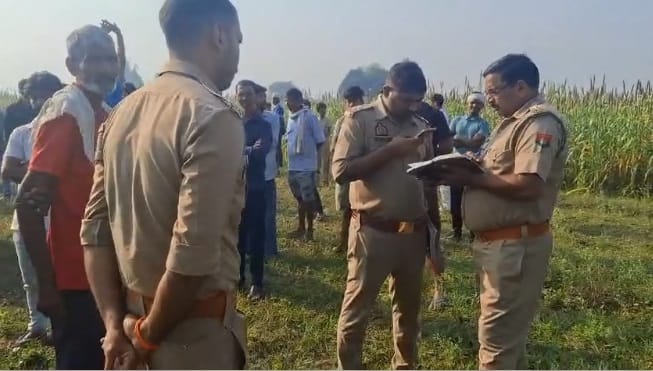 Kannauj  Elderly womans blood soaked body found in a field family suspects murder police investigation