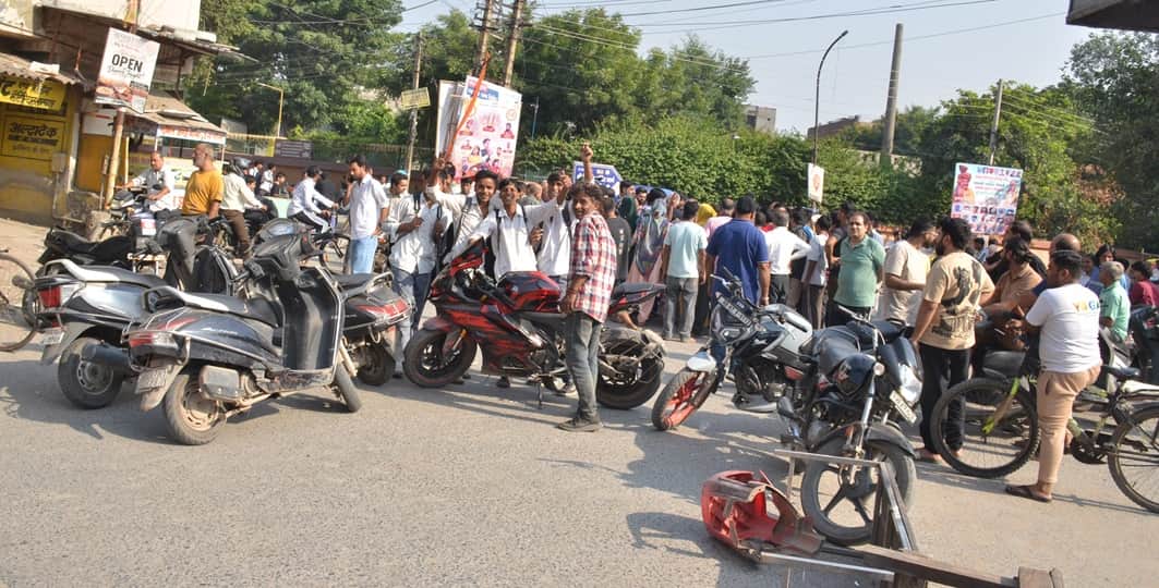 faridabad electricity workers strike power cut water crisis road jam people protest