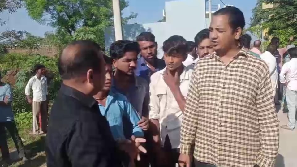 Bijnor News: Sister Finds 55-Year-Old Brother Hanging at Home After Ramleela