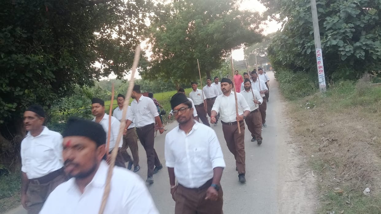 Varanasi RSS held a march on Vijayadashami and shared perspectives on Indian culture