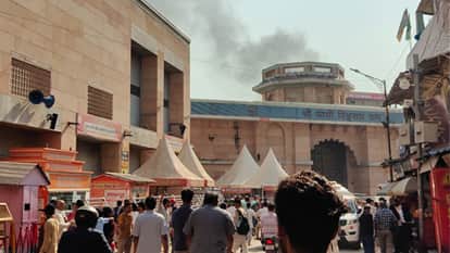 Major fire in Varanasi Blaze breaks out in a shop selling brooms and paints
