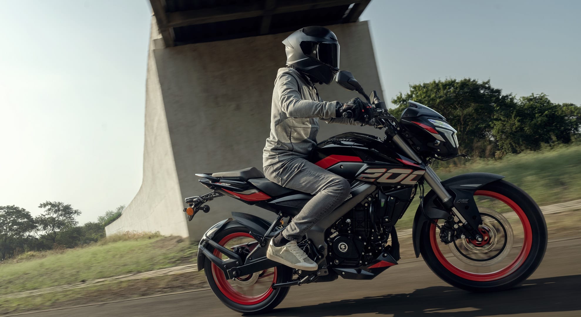 Updated Bajaj Pulsar NS200 Launched: Check New Features Price Specs