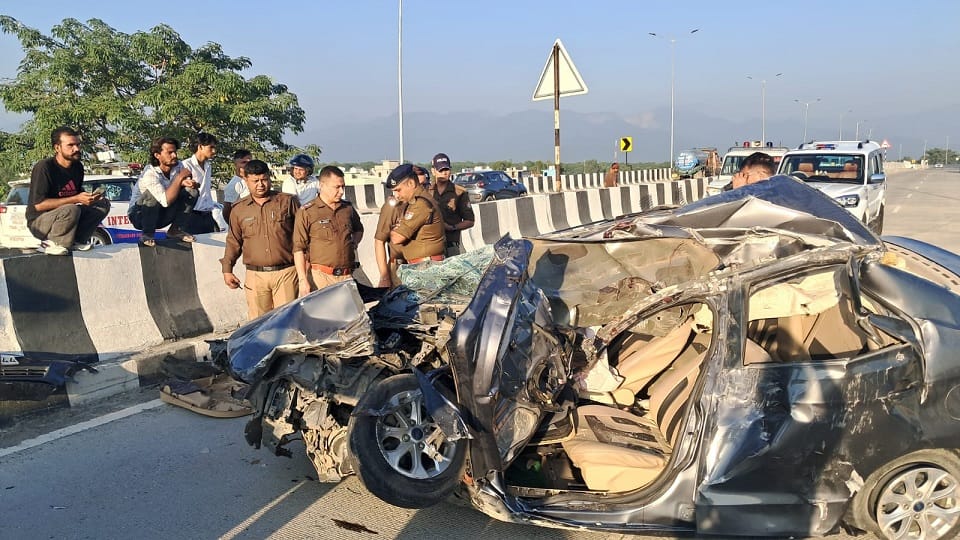 Two people die in road accident in haldwani