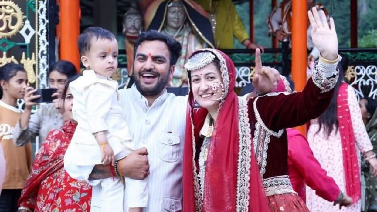 komal loses husband chandramani seven days before karwa chauth chamba