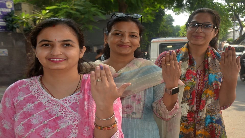 voter turnout in Agra and other districts amidst commotion during MLC elections