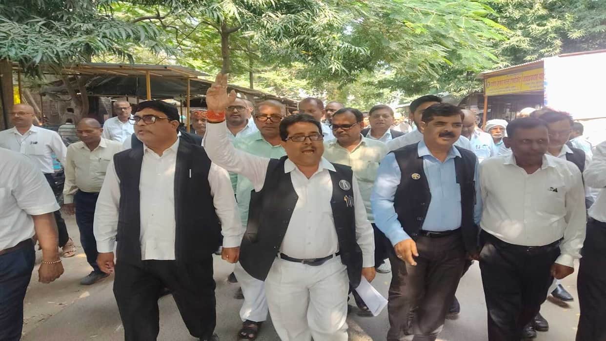 Lawyers Protest Against Joint Magistrates Working Style in Deoria Demand Transfer