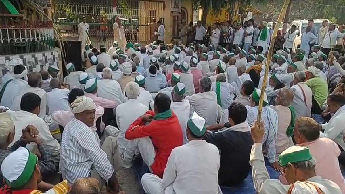 बुलंदशहर: भाकियू टिकैत के कार्यकर्ताओं ने जिला मुख्यालयों पर किया प्रदर्शन, किसानों के हित में उठाईं ये मांगें