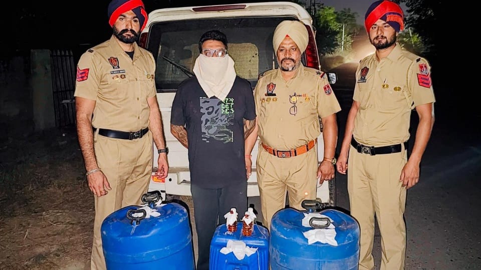 CIA staff in Jagraon Liquor smuggled in Scorpio fake registration number 20 cases seized one arrested