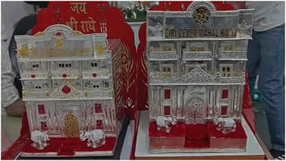 सांवरिया सेठ को चढ़ाए चांदी के दो शोरूम
