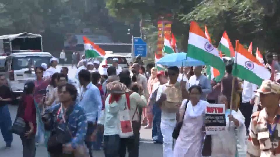 Nationwide SIR Protests Today: 13.41 Crore Voter Deletion Claims, Impeachment Demand Against CEC