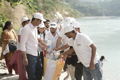 Youth for Rising India Kedarnath Yatra 2026 Aarushi Nishank reaches Dhari Devi launches cleanliness drive