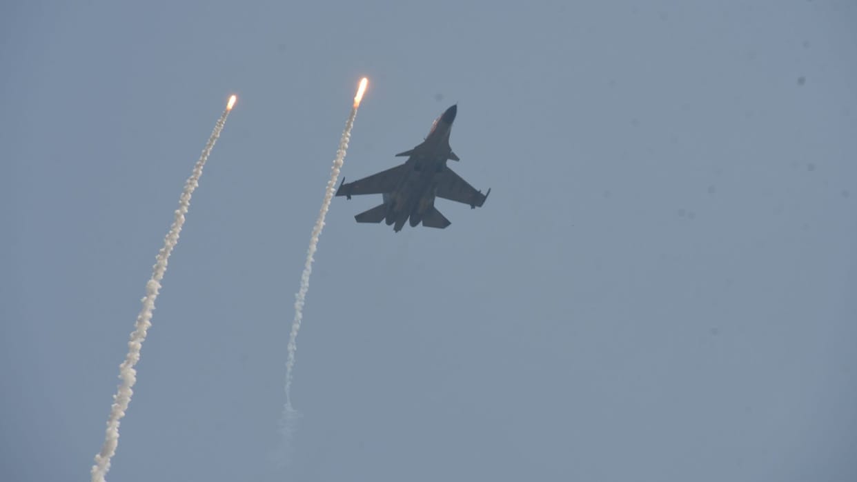 air show in varanasi featuring Sukhois used in Balakot and formation of Tejas aircraft from Operation Sindoor
