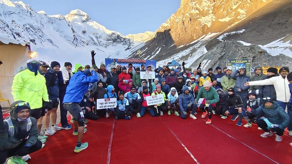 Digambar Rawat and Meenakshi Negi again became the winners of 70 km marathon in Adi Kailash.