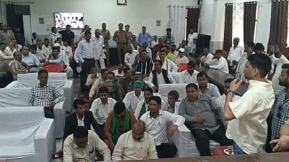 bareilly baheri kesar sugar mill land auction postponed farmers creates ruckus